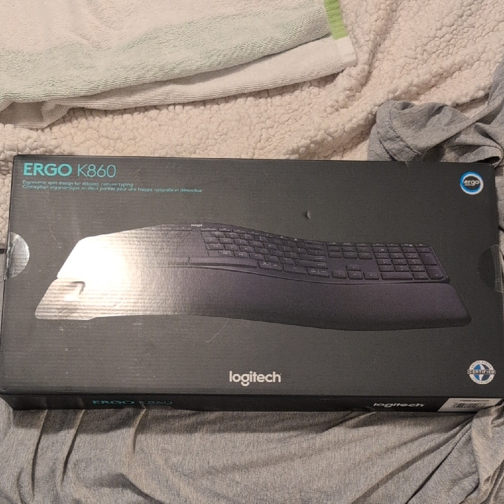 NEW Logitech ERGO K860 Wireless Keyboard - Black